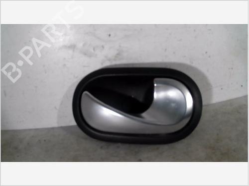 Used Front left interior door handle RENAULT LAGUNA III Grandtour (KT0/1) 1.5 dCi (KT0A, KT0R, KT02) (110 hp) 26102157