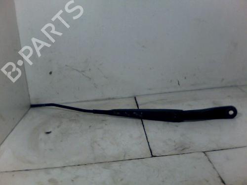 Used Front windshield wiper arm RENAULT MEGANE III Hatchback (BZ0/1_, B3_) 1.5 dCi (BZ09, BZ0D, BZ1W, BZ29, BZ14) (110 hp) 26090331