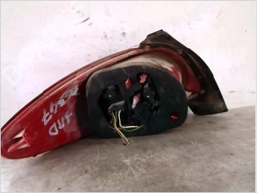 Right taillight PEUGEOT 206+ (2L_, 2M_) 1.4 HDi eco 70 | BP26101615C35 