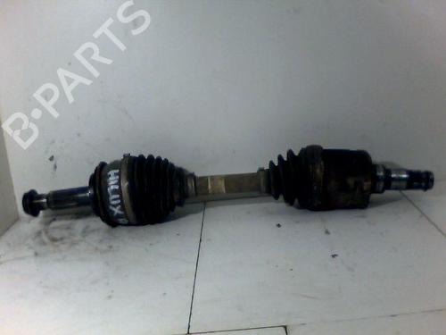 Drivaksel fortil venstre TOYOTA HILUX VII Pickup (_N1_, _N2_, _N3_) 2.5 D-4D (KUN15_, KUN15R) (120 hp) 26074072