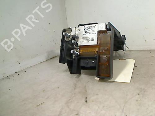 Used Fuse box CITROËN C5 III (RD_) 2.0 HDi 165 (RDRHHA, RDRHH8) (163 hp) 26077201