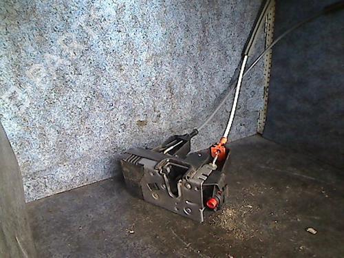 Used Rear left lock OPEL ZAFIRA A MPV (T98) 2.0 DTI 16V (F75) (101 hp) 26058381