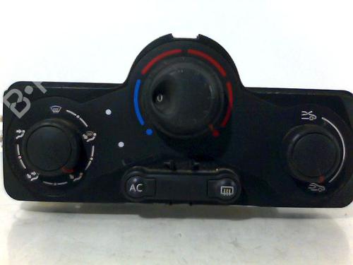 AC Styreenhet / Manøvreringsenhet RENAULT CLIO III (BR0/1, CR0/1) 1.5 dCi (BR17, CR17) (86 hp) 26065392