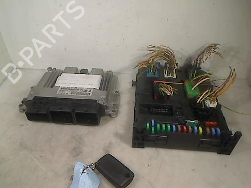 Used Engine control unit (ECU) PEUGEOT 308 I (4A_, 4C_) 1.6 HDi (92 hp) 29890061