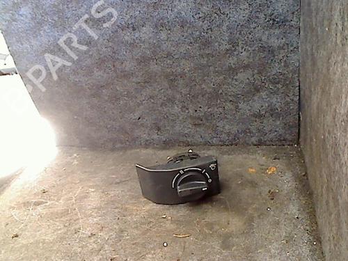 Used Headlight switch SKODA FELICIA II (6U1) 1.3 (54 hp) 26058167
