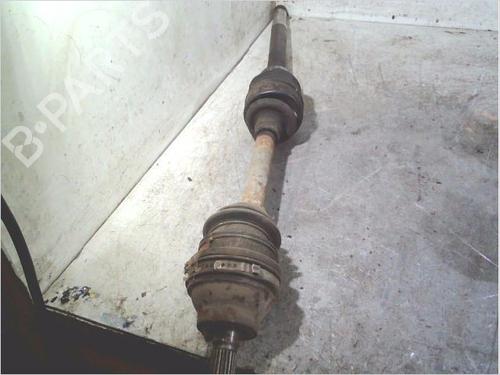 Used Right front driveshaft Right front driveshaft PEUGEOT 205 II (20A/C) 1.8 Diesel (60 hp) 34696124 34696124