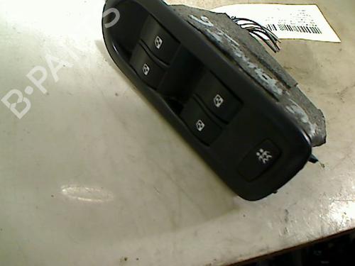 Used Switch RENAULT MEGANE II (BM0/1_, CM0/1_) 1.9 dCi (BM0G, CM0G) (120 hp) 26075591