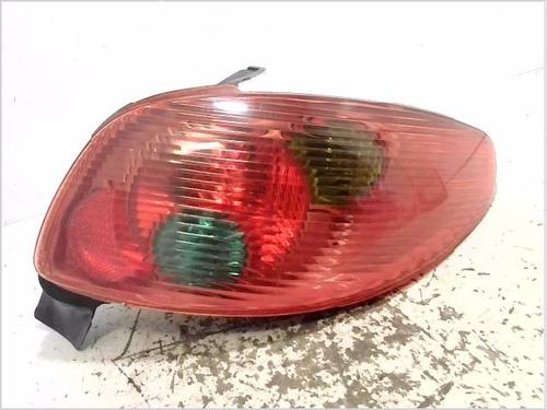 Used Right taillight PEUGEOT 206 Hatchback (2A/C) 1.4 HDi eco 70 (68 hp) 30851391