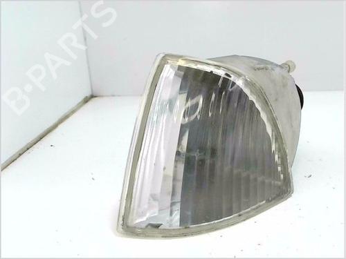Used Left front indicator PEUGEOT 806 (221) 2.1 td 12V (109 hp) 26072379
