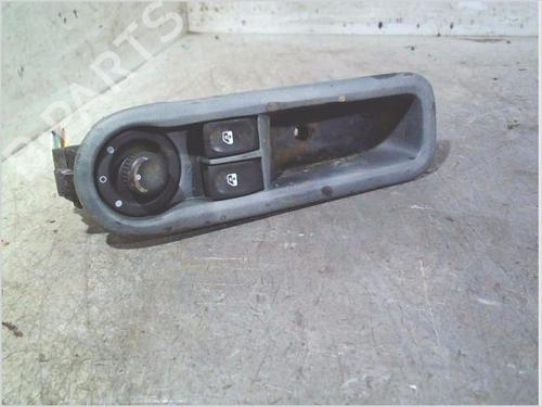 switch-renault-twingo-ii-cn0_-2007-36640830 main image