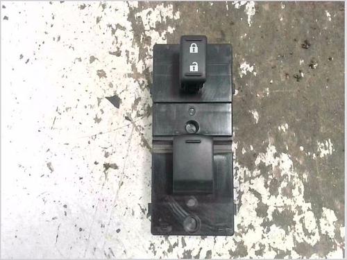 Used Switch Switch NISSAN CUBE (Z12) 1.5 dCi (110 hp) 33840181 33840181
