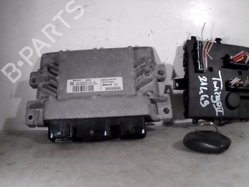 Used Engine control unit (ECU) Engine control unit (ECU) RENAULT TWINGO II (CN0_) 1.2 16V (CN0K, CN0V, CN0A) (76 hp) 33009332 33009332