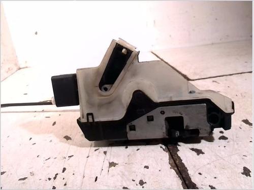 Front right lock PEUGEOT 2008 I (CU_) 1.2 THP 110 / PureTech 110 | BP26101431C97