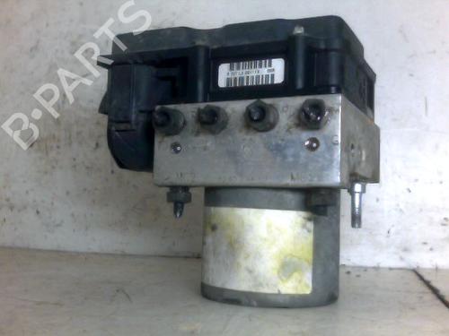 Used ABS pump RENAULT MEGANE III Hatchback (BZ0/1_, B3_) 1.5 dCi (86 hp) 28535429