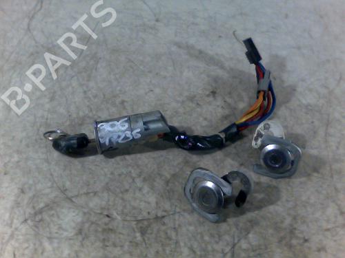 Used Ignition barrel PEUGEOT 306 Hatchback (7A, 7C, N3, N5) 1.4 (75 hp) 26071192