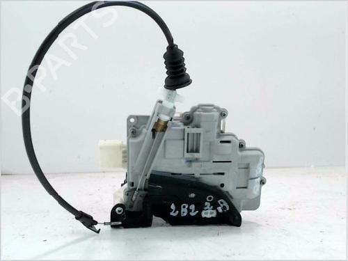 Front right lock VW TIGUAN (5N_) 2.0 TDI | BP26648499C97 