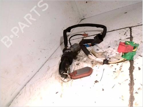 Used Ignition barrel PEUGEOT 807 (EB_) 2.2 HDi (128 hp) 26099422