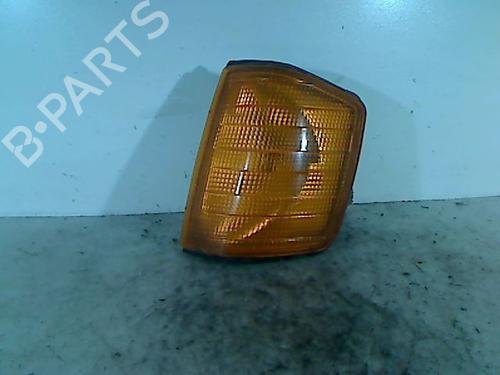 Indicatore direção anteriore sinistro MERCEDES-BENZ 190 (W201) E 2.0 (118 hp) 31997668