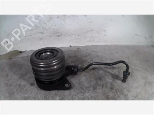 Used Clutch pedal FIAT DOBLO Cargo (263_) 1.6 D Multijet (263WXD1B, 263WXR1B, 263WXX1B, 263ZXD1B,... (105 hp) 29473030