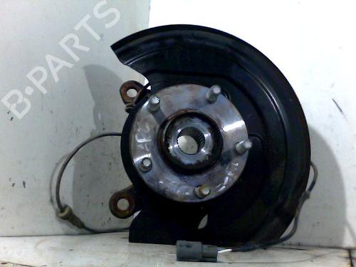 Used Left front steering knuckle NISSAN JUKE (F15) 1.6 (117 hp) 26090187