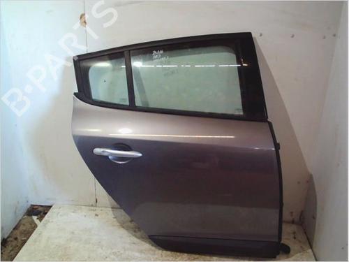 Used Right rear door RENAULT MEGANE III Hatchback (BZ0/1_, B3_) 1.5 dCi (106 hp) 26113709
