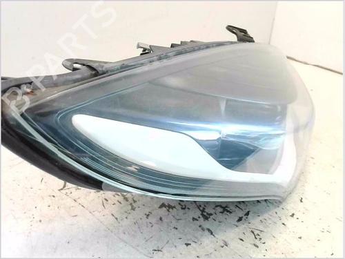 Right headlight RENAULT MEGANE III Grandtour (KZ0/1) 1.2 TCe (KZ16, KZ28) | BP29586895C29 