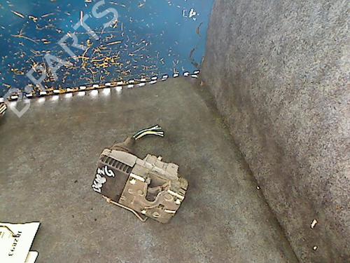 Serrure avant gauche PEUGEOT 306 Hatchback (7A, 7C, N3, N5) 1.9 D (69 hp) 27203089
