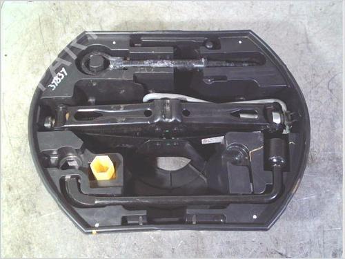 Used Jack Kit Jack Kit PEUGEOT 2008 I (CU_) 1.2 THP 110 / PureTech 110 (110 hp) 33463479 33463479