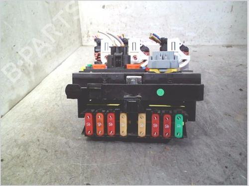 Used Fuse box Fuse box 37293341 37293341