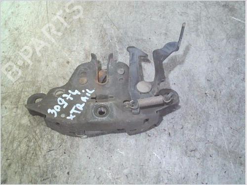 Used Hood lock NISSAN X-TRAIL I (T30) 2.2 Di 4x4 (114 hp) 27477261
