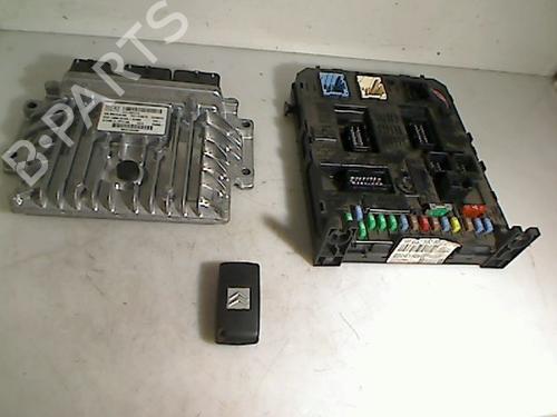 Used Engine control unit (ECU) CITROËN C5 III (RD_) 2.0 HDi 140 (RDRHF8, RDRHFA, RDRHA8, RDRHAJ) (140 hp) 30113378