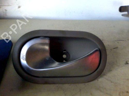 Used Front left interior door handle RENAULT CLIO III (BR0/1, CR0/1) 1.5 dCi (BR17, CR17) (86 hp) 26057408