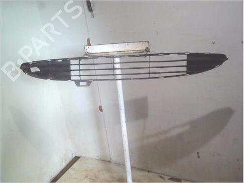 Griglia anteriore PEUGEOT 206 Hatchback (2A/C) 1.4 i (75 hp) 32673146