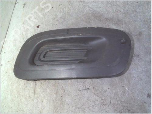 Used Grille FIAT PANDA (312_, 319_) 1.2 (312PXA1A) (69 hp) 32673158