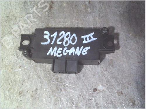 Electronic module RENAULT MEGANE III Hatchback (BZ0/1_, B3_) 1.2 TCe (BZ2B, BZ11) | BP31812008M83