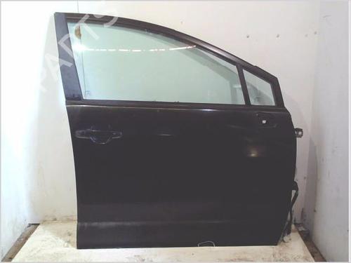 Used Right front door TOYOTA COROLLA Verso (ZER_, ZZE12_, R1_) 2.2 D-4D (AUR10_, AUR10R) (177 hp) 26120104