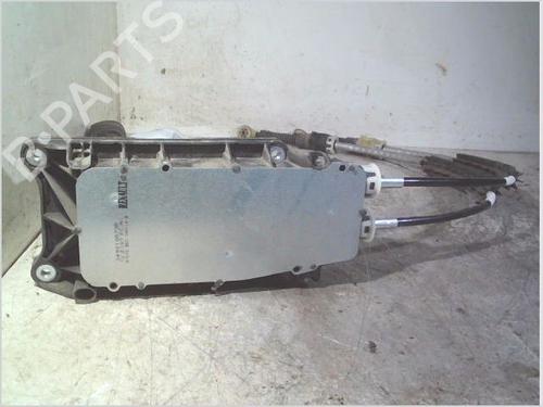 Shift knob RENAULT CLIO IV (BH_) 0.9 TCe 75 (BHNP) | BP30132050I34 