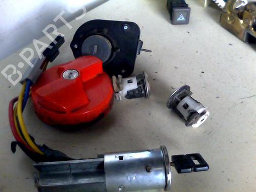 Used Ignition barrel Ignition barrel PEUGEOT 405 I (15B) 1.6 (94 hp) 40127797 40127797