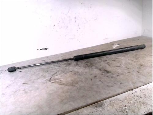 Used Tailgate lift support FORD FIESTA VI (CB1, CCN) 1.4 TDCi (68 hp) 26106602