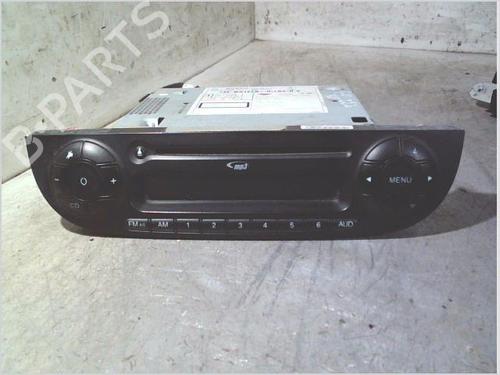 Used Radio Radio FIAT 500 (312_) 1.2 (312AXA1A) (69 hp) 39948920 39948920