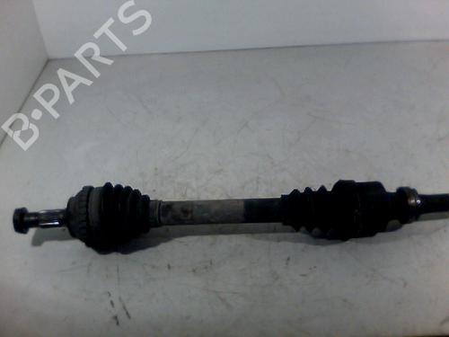 Used Right front driveshaft CITROËN XSARA (N1) 1.4 i (75 hp) 26066165