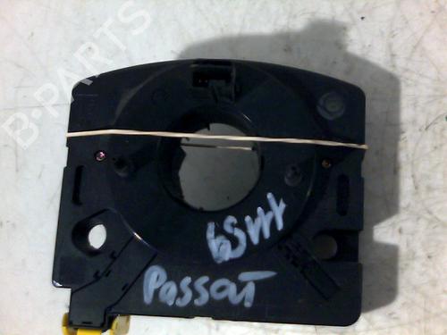 Kontaktrulle Airbag VW PASSAT B5.5 (3B3) 1.9 TDI (130 hp) 29889941