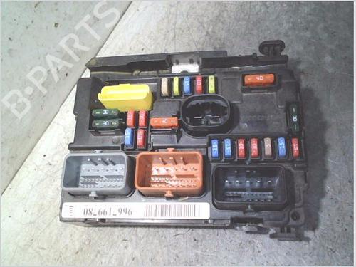 Used Fuse box Fuse box 36839311 36839311