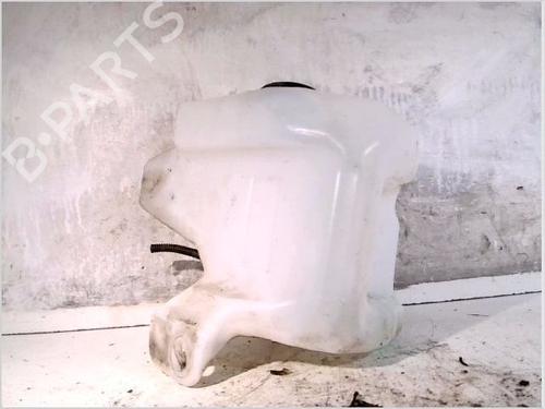 Used Windscreen washer tank ALFA ROMEO MITO (955_) 1.3 MultiJet (955AXP1A, 955AYC1A) (95 hp) 26109987