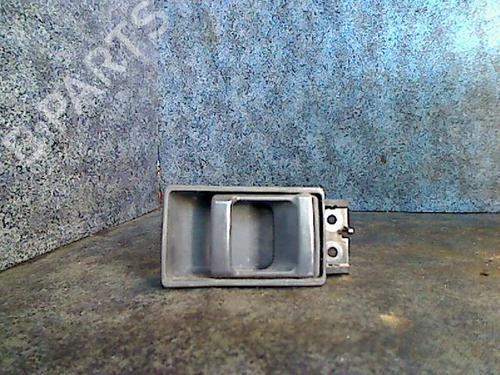 Used Front right interior door handle NISSAN PICK UP (D21) 2.5 D 4WD (75 hp) 26115656
