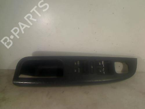 Comutador VW GOLF V (1K1) 1.9 TDI (105 hp) 31260557