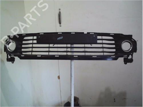 Used Grille RENAULT CLIO IV (BH_) 1.5 dCi 75 (75 hp) 26115575