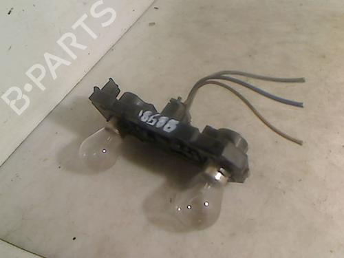 Piloto izquierdo del maletero SEAT ALHAMBRA (7V8, 7V9) 1.9 TDI (115 hp) 26062853