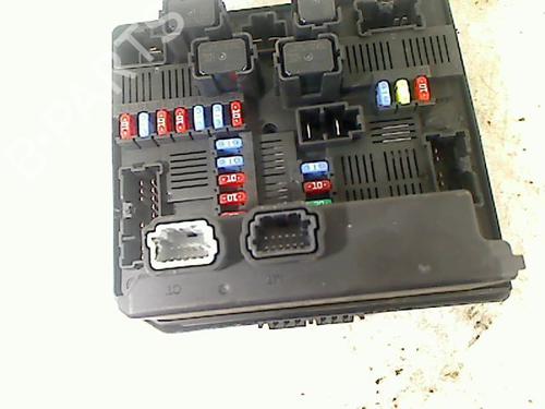 Fuse box RENAULT KOLEOS I (HY_) 2.0 dCi 4x4 (HY0K) | BP28323653E1