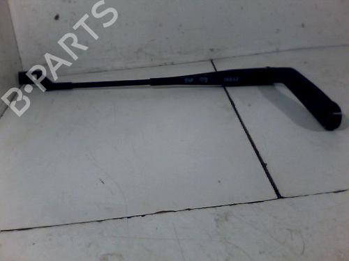 Used Front windshield wiper arm VW POLO (9N_, 9A_) 1.4 TDI (70 hp) 26079247